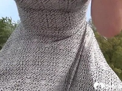 Fucking outdoors is her thing