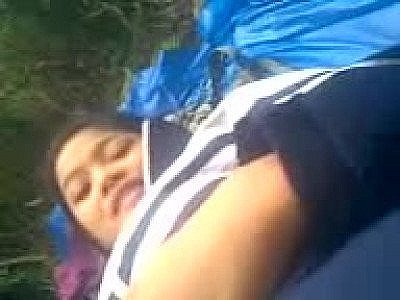  Asian couple outdoor