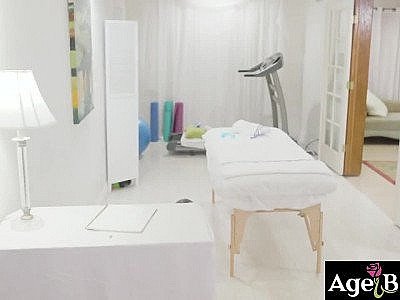 70 years old nurse fucks her 50 years younger patient HD