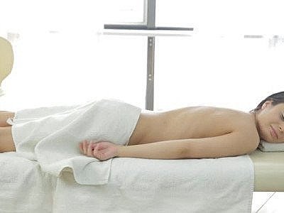 Petite Brunette Didn't Come for the Massage