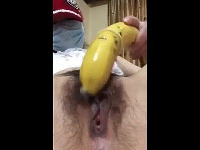 Chinese Slut Puts Banana Up Pussy