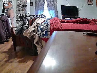 mom walking around butt naked