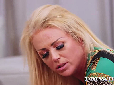 Rebecca Jane Smyth - Hot Milf Wants More Dp